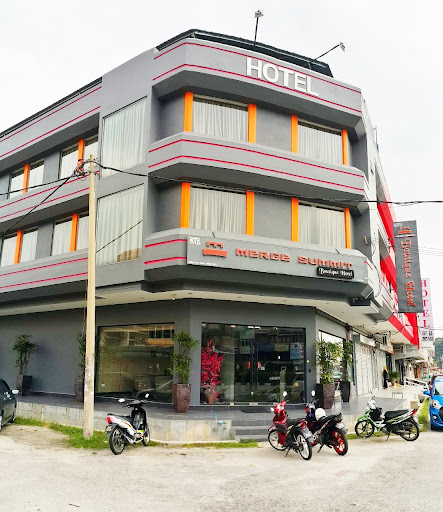 Merge Summit Boutique Hotel
