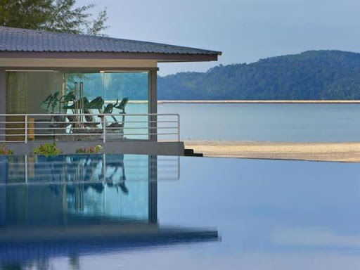 Century Langkasuka resort